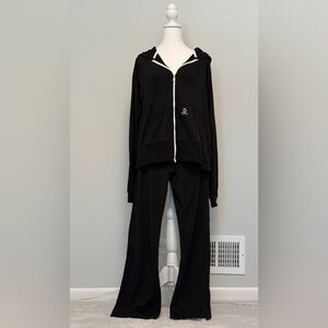 Thrive Black Zip-Up Hoodie Relaxed Fit and Pant Set Top XL and Pants Large